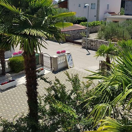 Apartments Skelin Vodice Eksteriør bilde