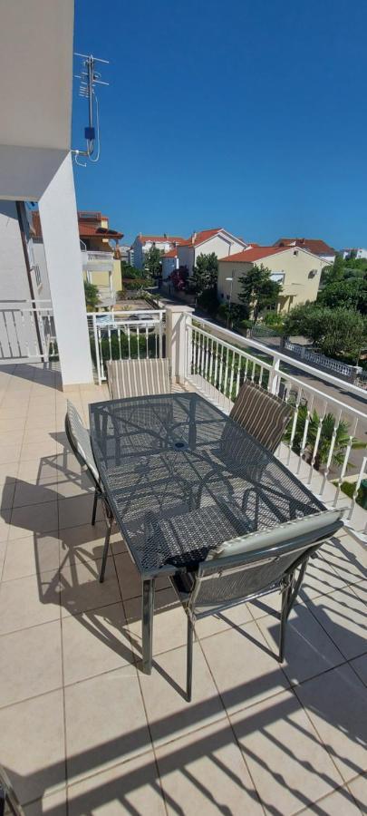 Apartments Skelin Vodice Eksteriør bilde