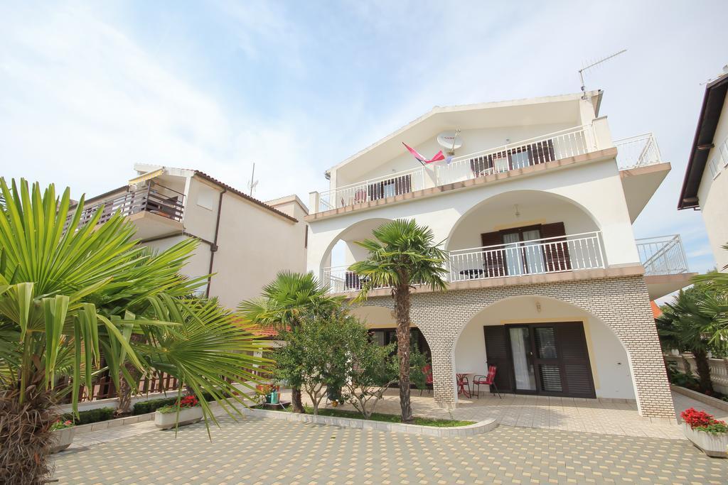 Apartments Skelin Vodice Eksteriør bilde