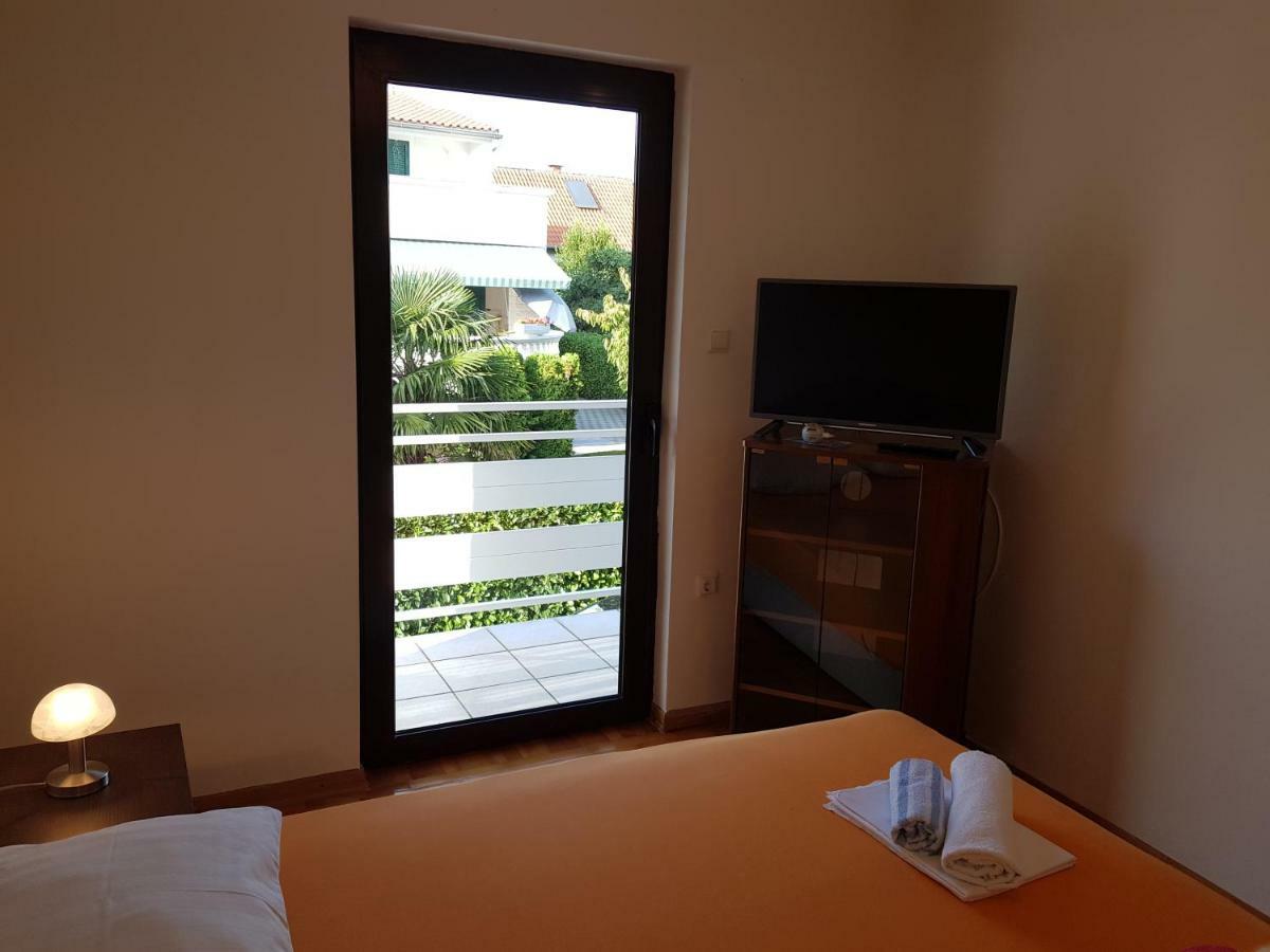 Apartments Skelin Vodice Eksteriør bilde